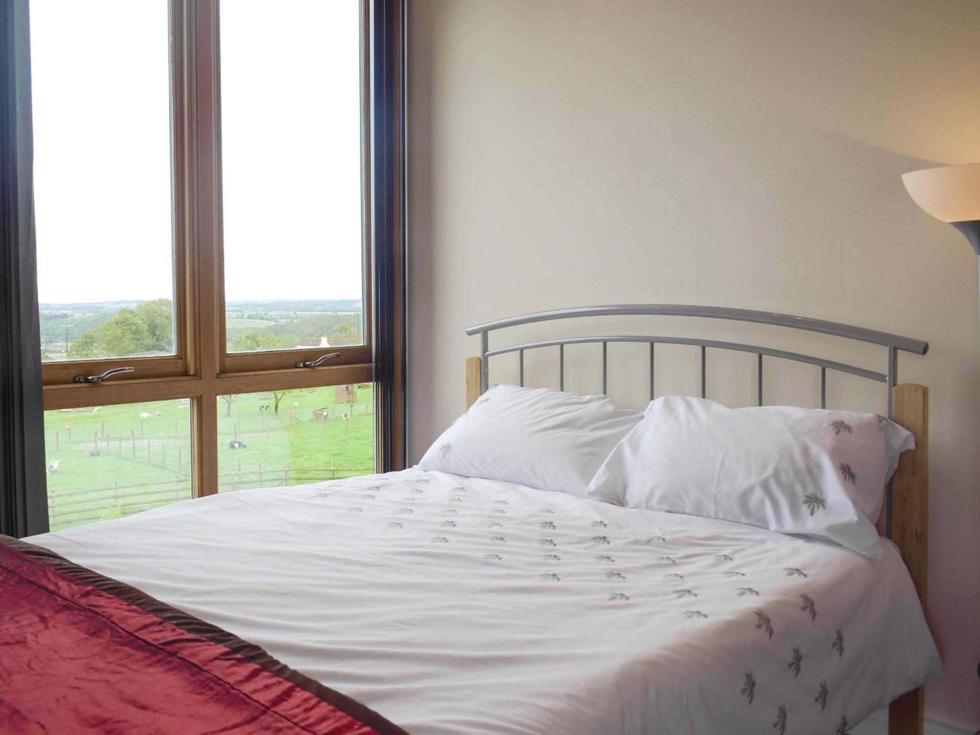 The Grange Villa Dinmore ภายนอก รูปภาพ